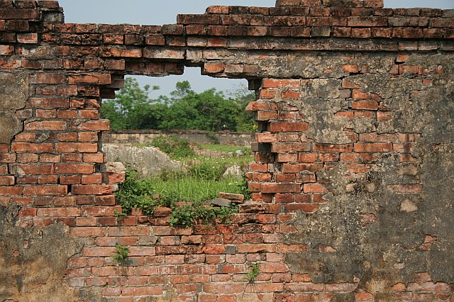 Bring Down The&nbsp;Walls©